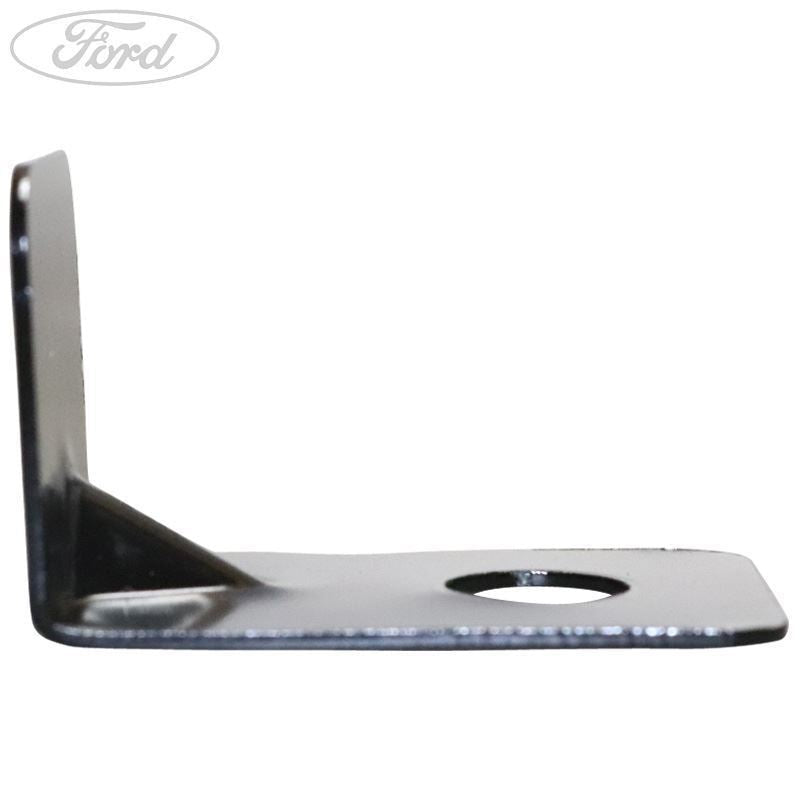 FENDER MOUNTING BRACKET
