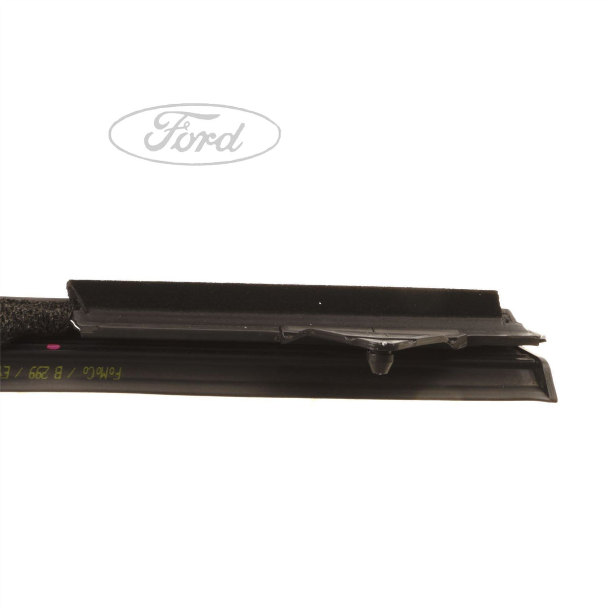FIESTA 5-DOOR N/S FRONT OUTER SCRAPER MOULDING 2008-2019