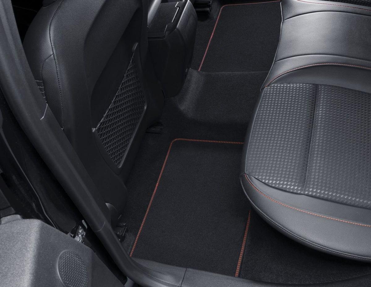 FOCUS REAR VELOUR CARPET FLOOR MATS CONTOURED BLACK WITH RED STITCHING 2018-2025