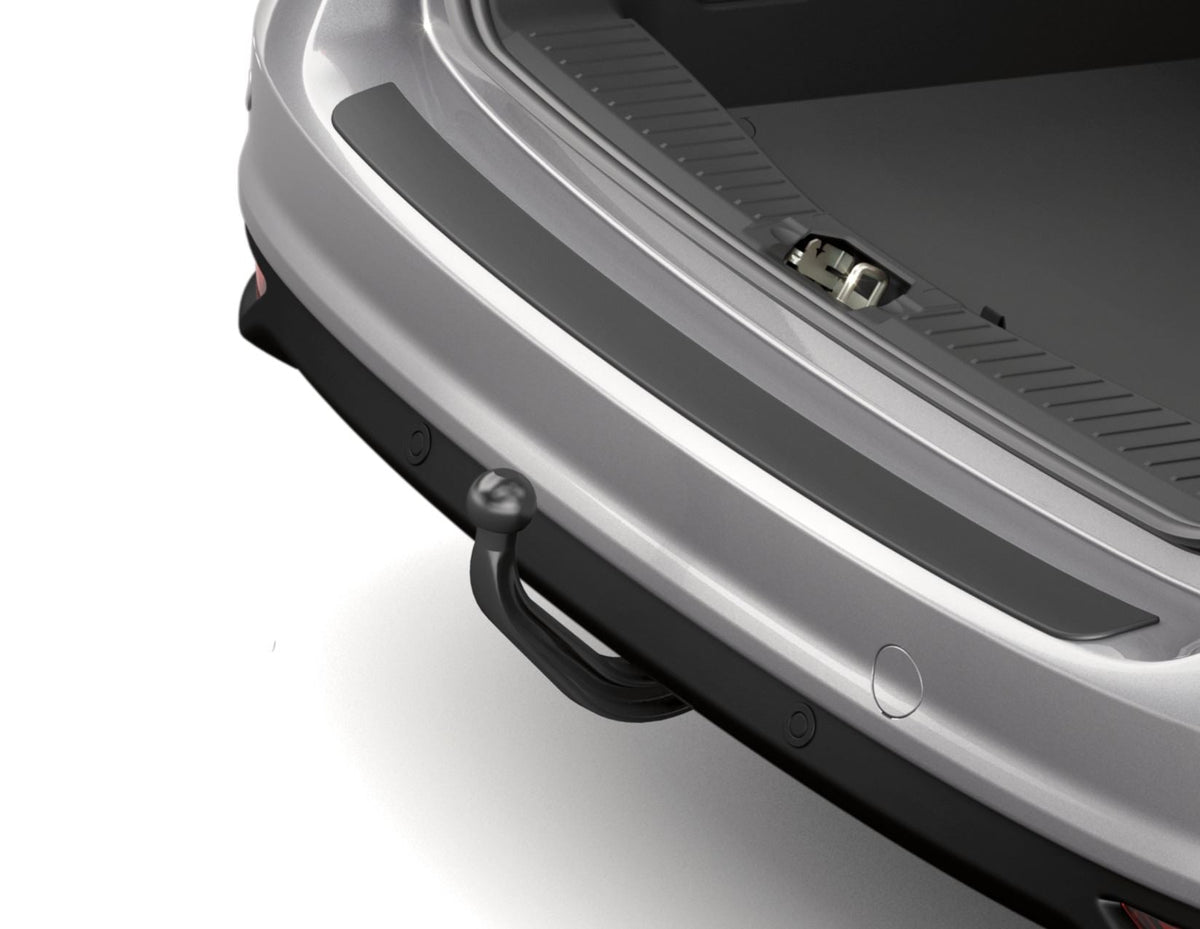 C-MAX DETACHABLE TOW BAR 09/2017, VEHICLES WITH 2.0 L DIESEL ENGINES WHICH ARE NOT EQUIPPED WITH CONNECTORS FOR THE TOW BAR ELECTRICAL KIT.