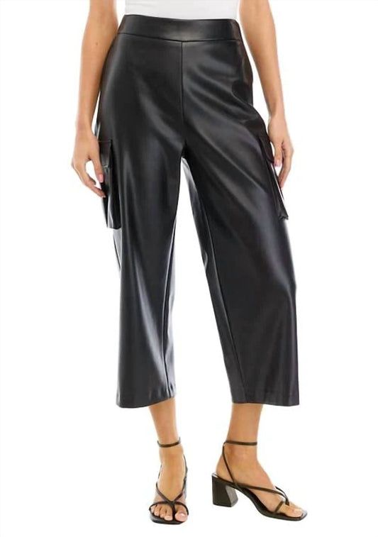Women's Faux Leather Cropped Cargo Pants In Black