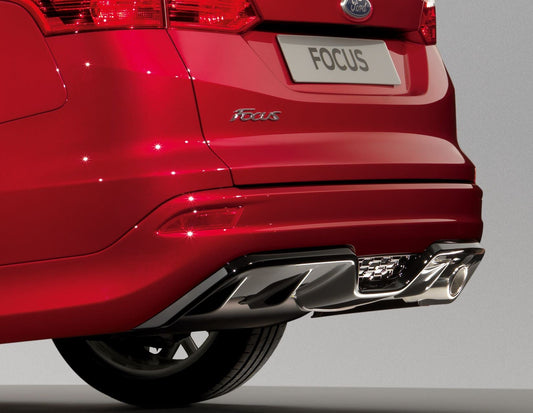 FOCUS REAR BUMPER SKIRT WITH HIGH GLOSS BLACK DIFFUSER INSERT