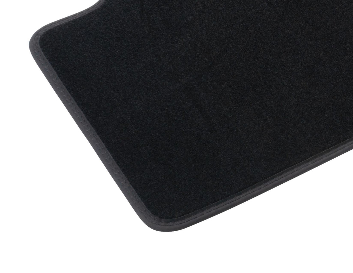 TRANSIT CUSTOM REAR CARPET FLOOR MAT CONTOURED ONE-PIECE SECOND SEAT ROW BLACK DOUBLE CAB 2023-ONWARDS