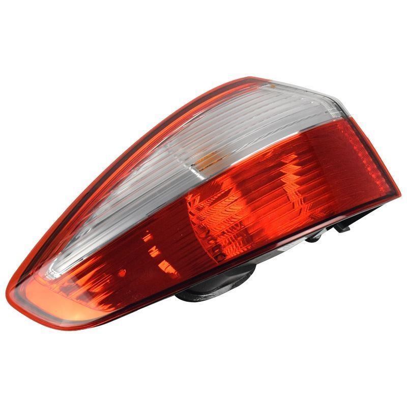 FIESTA MK8 PASSENGER SIDE REAR LIGHT LAMP UNIT 4 DOOR SALOON 05/2015-