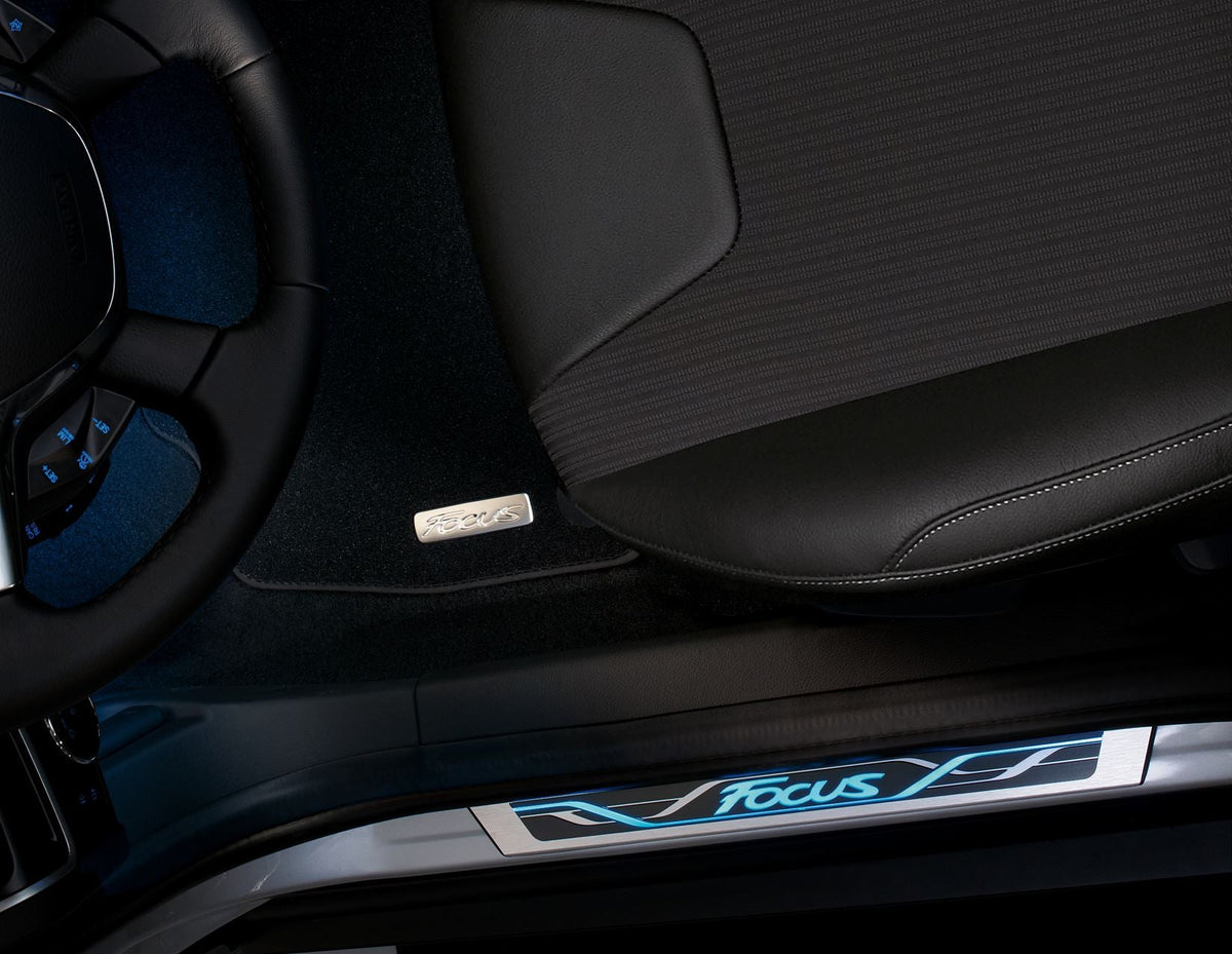 FOCUS SCUFF PLATES 10/2014