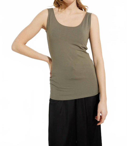 Fitted Scoop Neck Top In Foliage