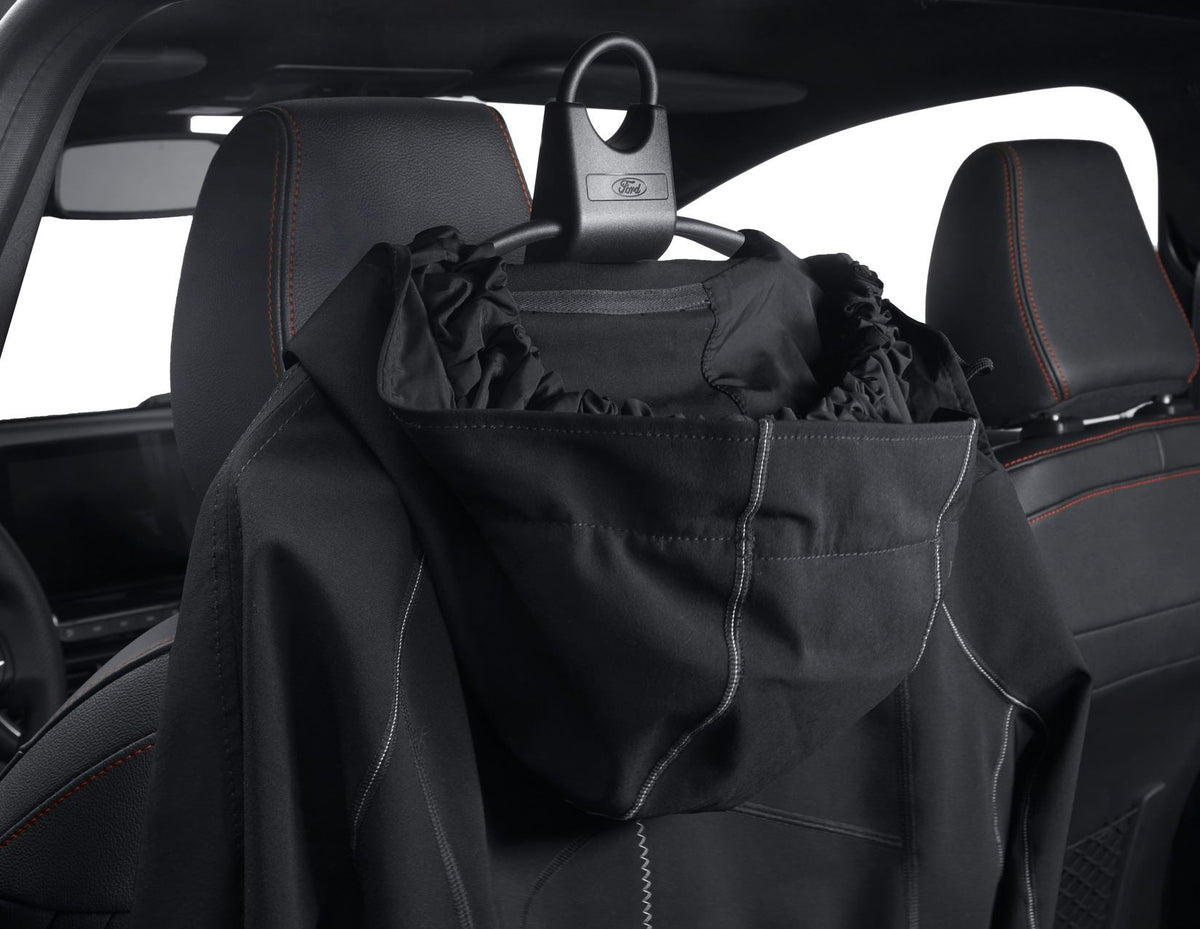 COAT HANGER WITH DOCKING UNIT,MATT BLACK