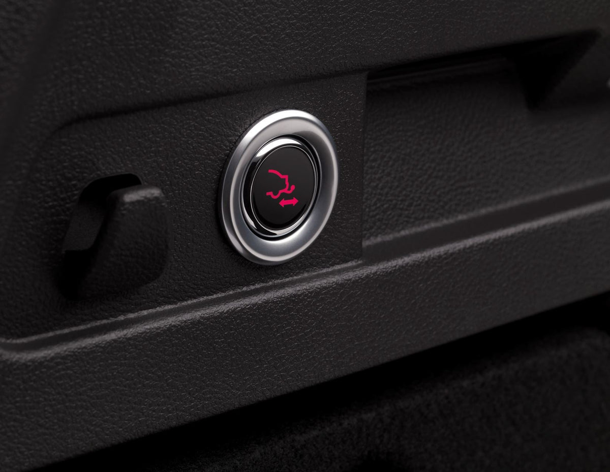 FOCUS RETRACTABLE TOW BAR 10/2014 11/2015, ESTATE WITH 1.0 L ECOBOOST ENGINES.