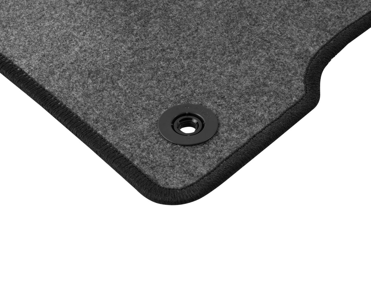 EDGE FROM 01/2016 CARPET FLOOR MATS BLACK,FRONT