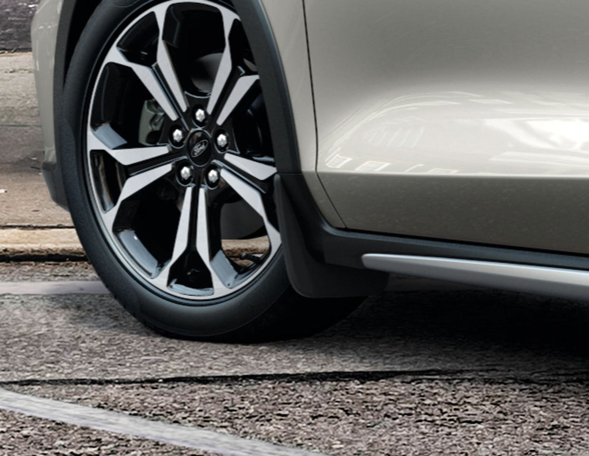 FOCUS ESTATE FRONT MUD FLAPS CONTOURED SPLASH GUARDS KIT WITHOUT DRESS UP KIT 2018-2025